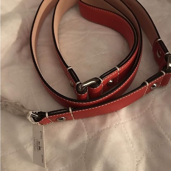 New in Package Coach Red Grommet Dog Leash size XL 22"-26” 61352 Below $350 - Picture 4 of 14
